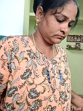 navyasree143 online show from November 21, 2025, 3:27 am