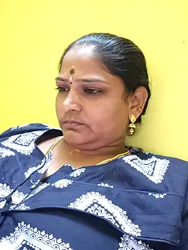 navyasree143 online show from September 28, 2025, 2:35 pm