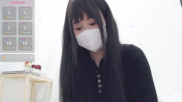 Snapshot of Moj005jp_xo98 chatting on January 17, 2026, 7:17 pm Moj005jp xo98 online show from January 17, 2026, 7:17 pm