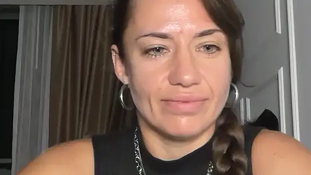 Snapshot of Roriann chatting on February 22, 2026, 4:19 pm Roriann online show from February 22, 2026, 4:19 pm