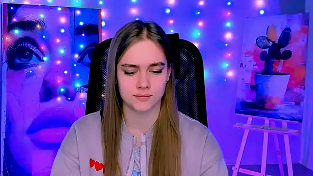 JuneWoods online show from January 12, 2026, 8:21 am