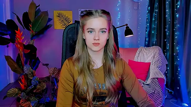 JuneWoods online show from March 14, 2026, 9:26 am