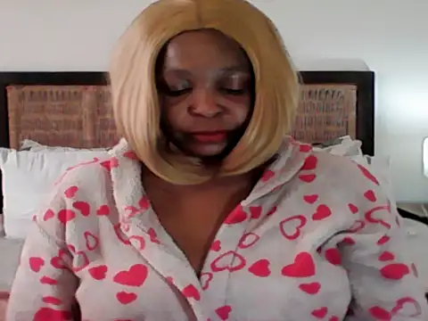 Blacksashaxx online show from May 13, 2026, 10:55 am