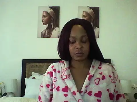 Snapshot of Blacksashaxx chatting on October 7, 2025, 6:14 am Blacksashaxx online show from October 7, 2025, 6:14 am