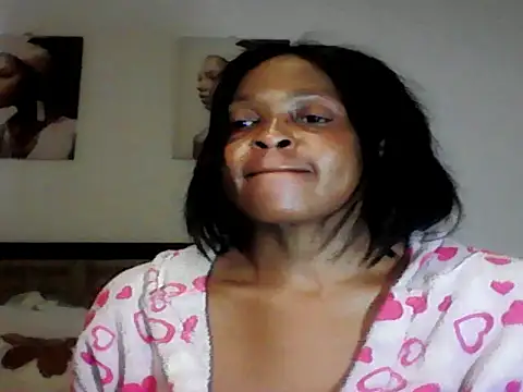 Snapshot of Blacksashaxx chatting on November 26, 2025, 7:47 pm Blacksashaxx online show from November 26, 2025, 7:47 pm