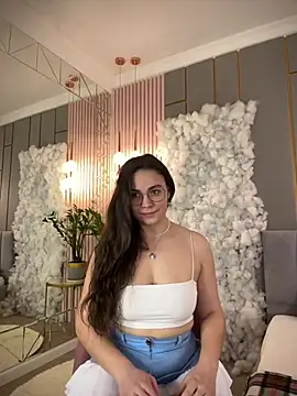 Snapshot of GabiBatista chatting on February 23, 2026, 5:09 am GabiBatista online show from February 23, 2026, 5:09 am