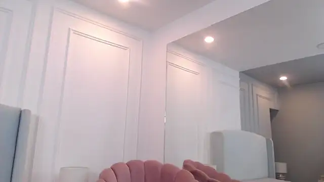 Snapshot of ChantalGarner chatting on October 8, 2025, 12:50 pm ChantalGarner online show from October 8, 2025, 12:50 pm