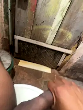 favelado33 online show from October 9, 2025, 12:11 am