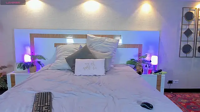 Snapshot of Violeta_dh chatting on February 27, 2026, 12:16 pm Violeta dh online show from February 27, 2026, 12:16 pm