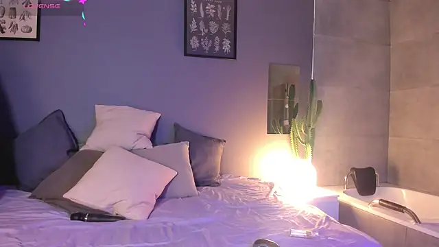 Snapshot of Violeta_dh chatting on February 19, 2026, 12:24 pm Violeta dh online show from February 19, 2026, 12:24 pm