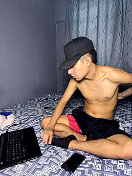 Snapshot of cristyan_arias chatting on September 30, 2025, 2:12 pm cristyan arias online show from September 30, 2025, 2:12 pm