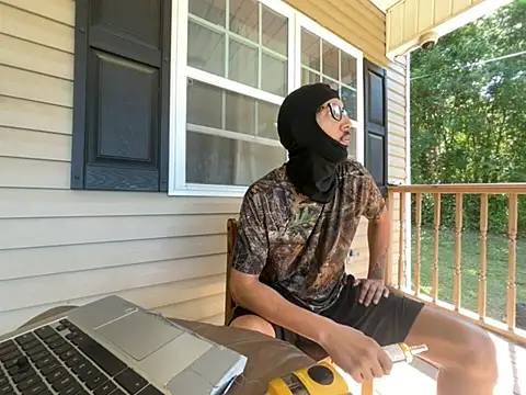 ThrowedWorldWide online show from April 15, 2026, 3:16 pm