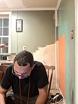 ThrowedWorldWide online show from December 2, 2025, 12:22 am