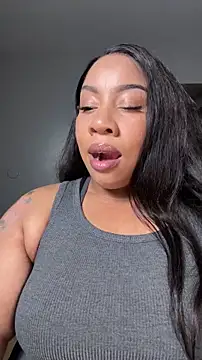 Snapshot of NeliaHexxen chatting on October 4, 2025, 7:43 am NeliaHexxen online show from October 4, 2025, 7:43 am