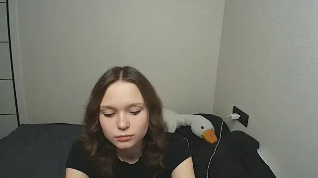 CandyPiggy online show from October 16, 2025, 8:50 pm