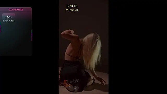 Snapshot of Merrymee19 chatting on October 13, 2025, 9:33 am Merrymee19 online show from October 13, 2025, 9:33 am