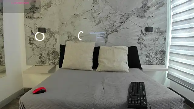 ZOE LE online show from March 12, 2026, 12:09 pm