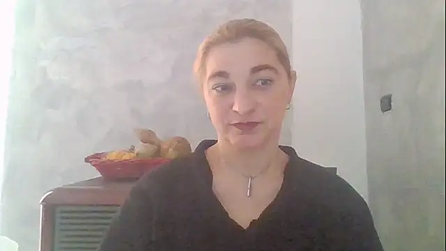 Snapshot of GoldenAngelMilf chatting on February 13, 2026, 12:16 pm GoldenAngelMilf online show from February 13, 2026, 12:16 pm