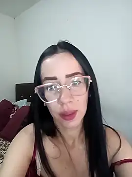 Snapshot of YaraDuartee chatting on March 27, 2026, 12:08 am YaraDuartee online show from March 27, 2026, 12:08 am