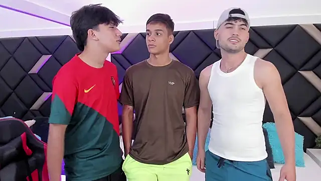 Spaceboys18 online show from November 9, 2025, 1:09 am