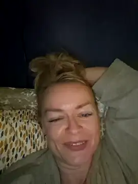 demidelightfulxx online show from October 20, 2025, 9:04 pm