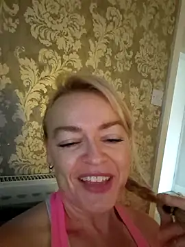 demidelightfulxx online show from October 2, 2025, 7:45 am