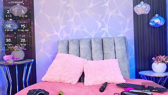 LiaTeylor online show from January 10, 2026, 7:09 pm