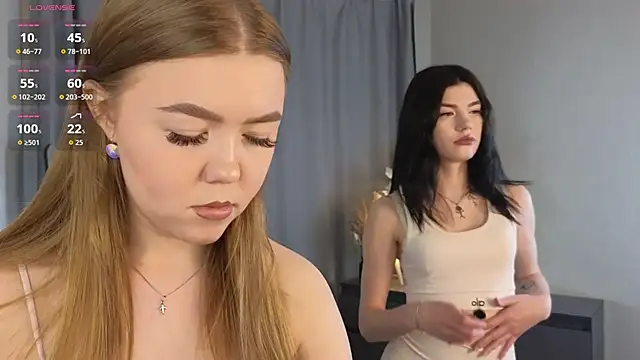 TwixieGuo online show from November 23, 2025, 10:14 am