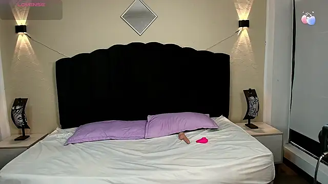 GabySweett  online show from December 2, 2025, 12:40 pm