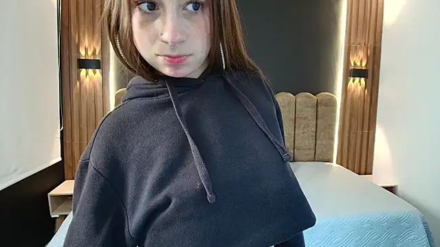GabySweett  online show from June 12, 2026, 1:09 pm