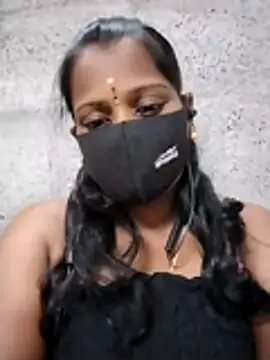 Snapshot of Tamil_Hot_Sandy chatting on August 4, 2026, 4:44 pm Tamil Hot Sandy online show from August 4, 2026, 4:44 pm