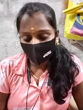 Snapshot of Tamil_Hot_Sandy chatting on July 29, 2026, 4:17 pm Tamil Hot Sandy online show from July 29, 2026, 4:17 pm