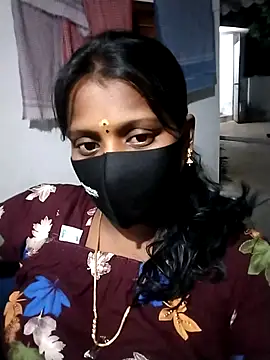 Snapshot of Tamil_Hot_Sandy chatting on June 4, 2026, 5:50 pm Tamil Hot Sandy online show from June 4, 2026, 5:50 pm