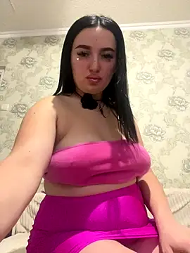 Snapshot of LoveMiQueen1 chatting on September 30, 2025, 6:14 pm LoveMiQueen1 online show from September 30, 2025, 6:14 pm