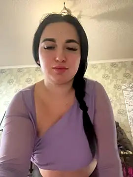 Snapshot of LoveMiQueen1 chatting on October 4, 2025, 1:34 pm LoveMiQueen1 online show from October 4, 2025, 1:34 pm