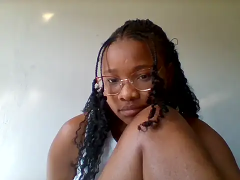 Snapshot of SugarSpiceXXX chatting on October 21, 2025, 6:35 am SugarSpiceXXX online show from October 21, 2025, 6:35 am