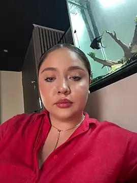 Snapshot of Angelina_velvett chatting on October 17, 2025, 9:27 pm Angelina velvett online show from October 17, 2025, 9:27 pm