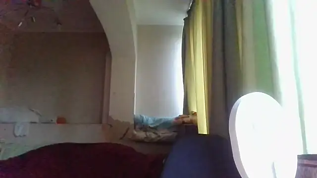 QueenMomyS online show from December 2, 2025, 6:26 am