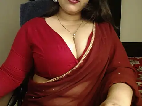 Queen Homaira online show from February 17, 2026, 2:31 am