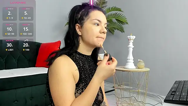 AshleyBrook13 online show from December 15, 2025, 8:14 pm