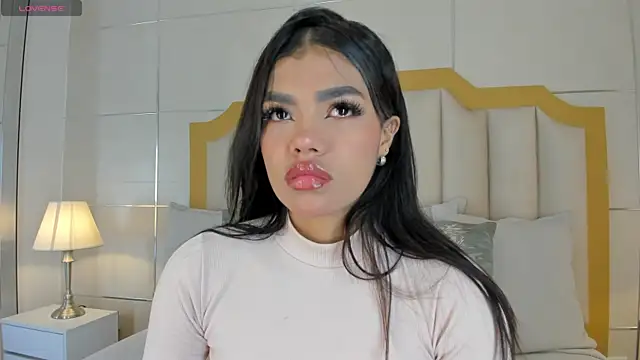 Snapshot of NaylaGrey chatting on November 20, 2025, 12:39 pm NaylaGrey online show from November 20, 2025, 12:39 pm