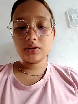 Snapshot of young_dairy01 chatting on October 29, 2025, 12:04 pm young dairy01 online show from October 29, 2025, 12:04 pm