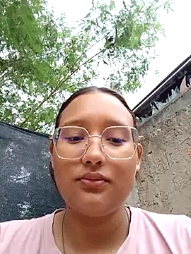 Snapshot of young_dairy01 chatting on November 4, 2025, 12:09 pm young dairy01 online show from November 4, 2025, 12:09 pm