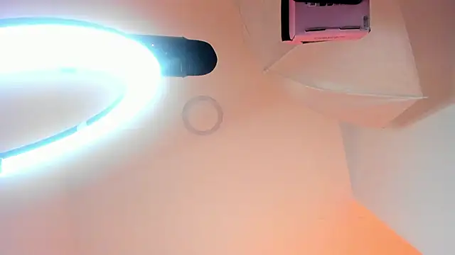 Snapshot of MAGIC_VERA chatting on March 4, 2026, 10:12 am MAGIC VERA online show from March 4, 2026, 10:12 am