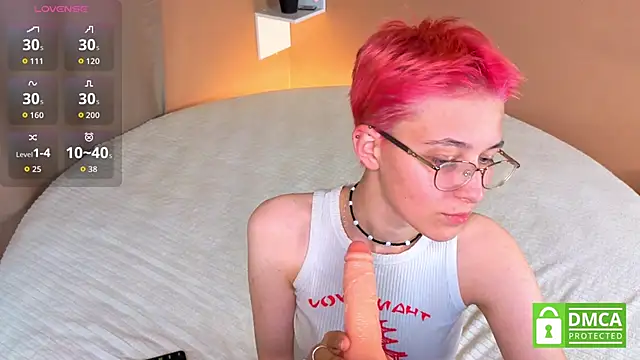 Sharlikiss online show from October 2, 2025, 3:59 pm