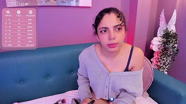 Alessiia   online show from February 6, 2026, 3:35 am