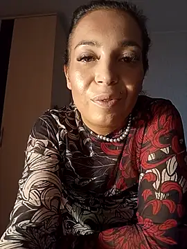 Snapshot of Conny_Shellie chatting on October 1, 2025, 9:51 pm Conny Shellie online show from October 1, 2025, 9:51 pm