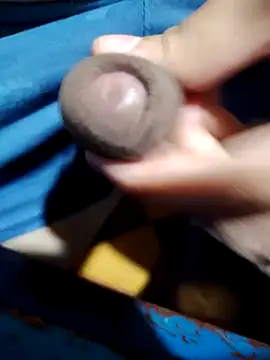 Snapshot of Sir_clouden chatting on October 1, 2025, 11:30 pm Sir clouden online show from October 1, 2025, 11:30 pm