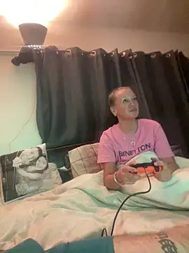 Snapshot of Thebald-topher chatting on October 19, 2025, 7:38 pm Thebald-topher online show from October 19, 2025, 7:38 pm