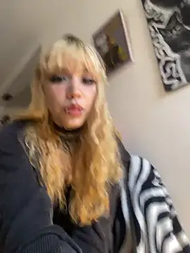 ivy aoki online show from December 14, 2025, 10:04 pm